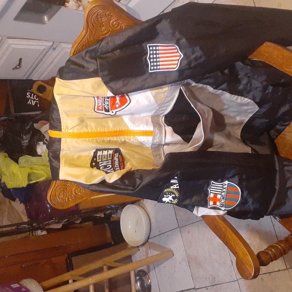 Pullover wind braker